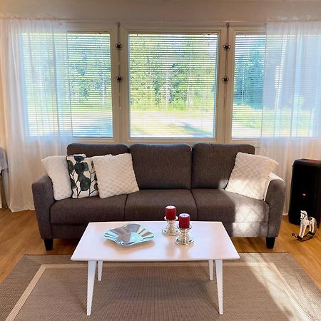Cozy Renovated House With A Lot Of Parking Space. Haparanda  Exterior photo